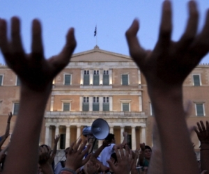 En Grecia no paran los suicidios por la crisis