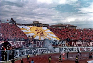 La hinchada del club Livorno en Italia, de adhesin izquierdista.