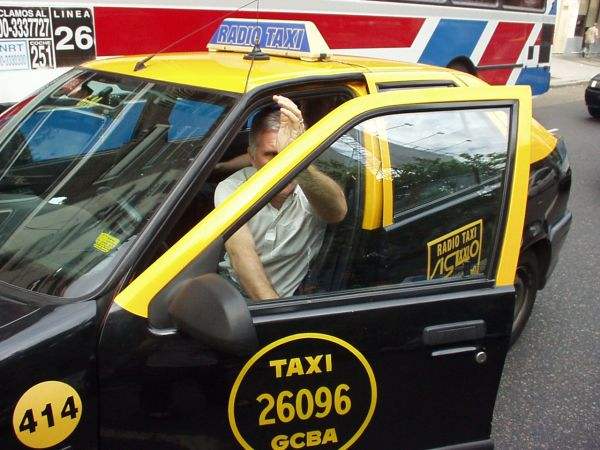 cerdo taxista...