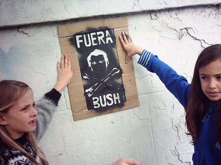 Mural contra Bush....