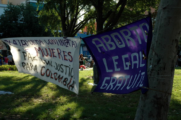 Buenos Aires: Femini...