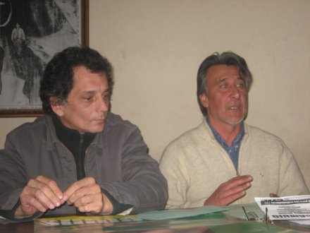 Gustavo Martnez y C...