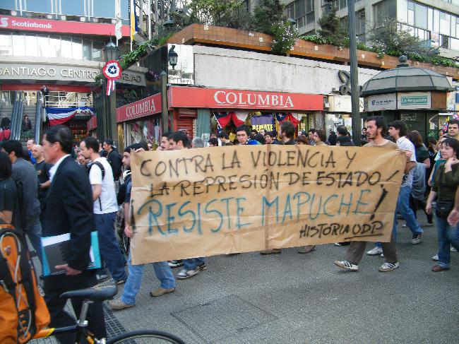 4. ...RESISTE MAPUCH...