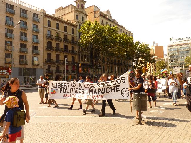 Barcelona - Mapuches...