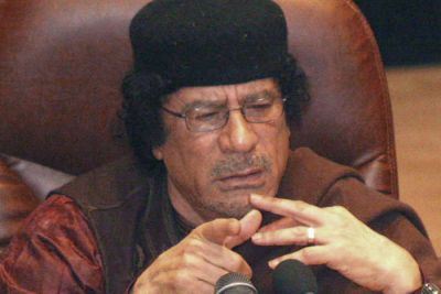 Gaddafi llama a los ...