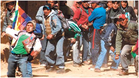 Bolivia: Pelea por m...