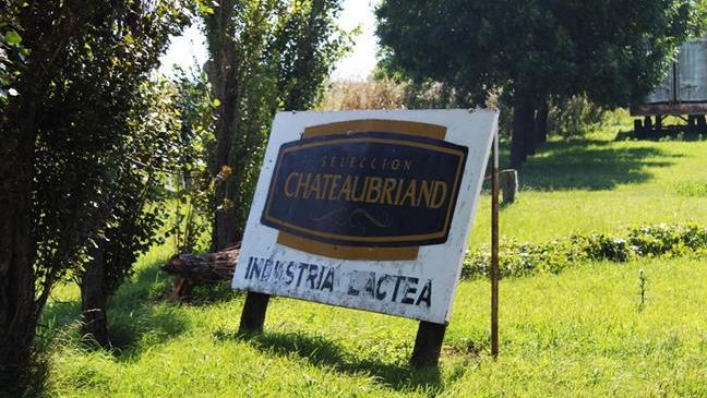 Seis meses del cierre de Chateubriand: sigue el acampe, sin respuestas
