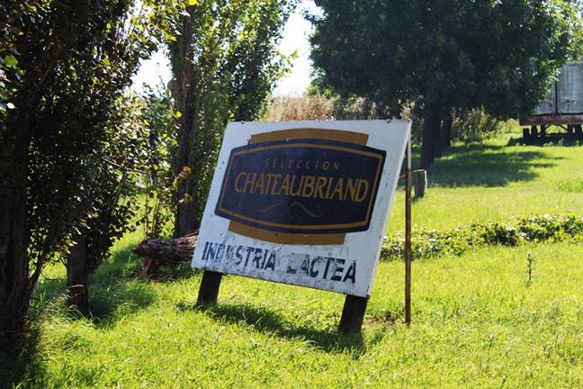 Seis meses del cierre de Chateubriand: sigue el acampe, sin respuestas
