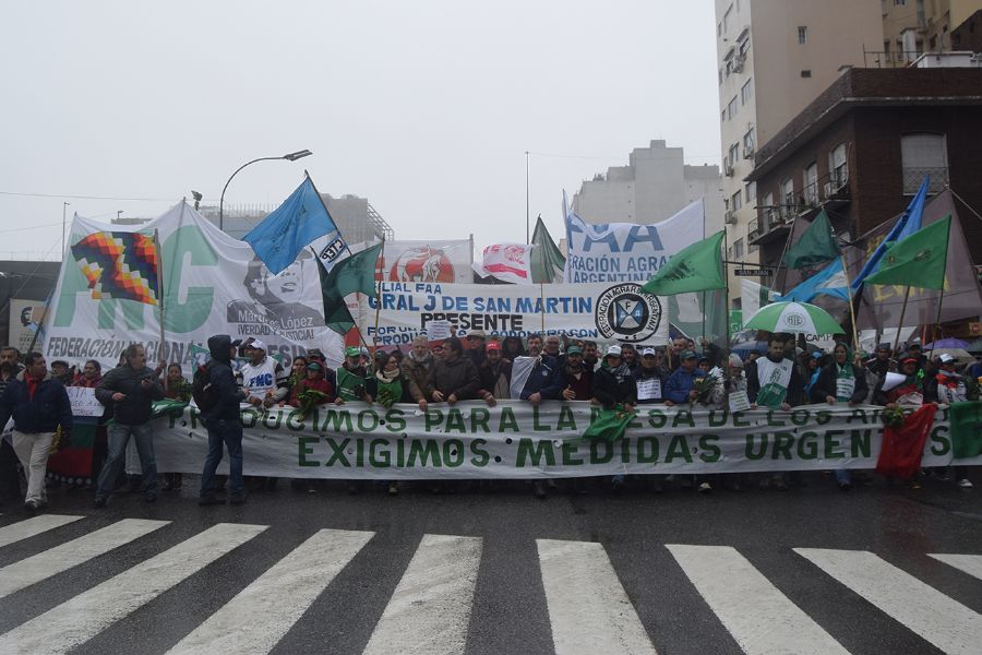Marcha a Agroindustria: “Nuestra lucha es una sola”