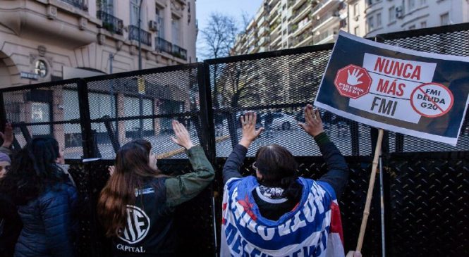 Movilización contra el FMI y el G20