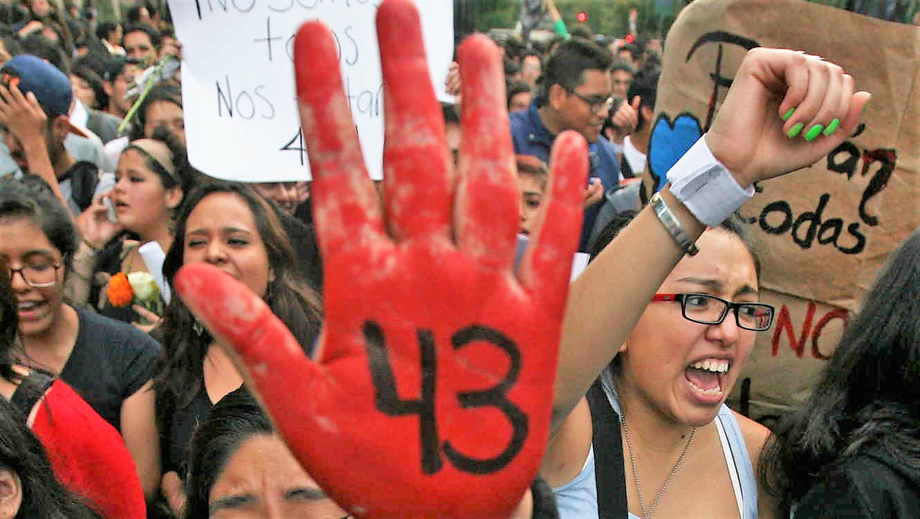 Prometen reabrir caso Ayotzinapa en México