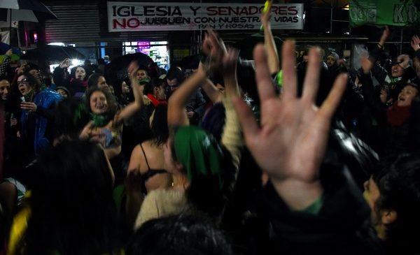 #8A: “38 votos no acallan más de 2 millones de voces en las calles”