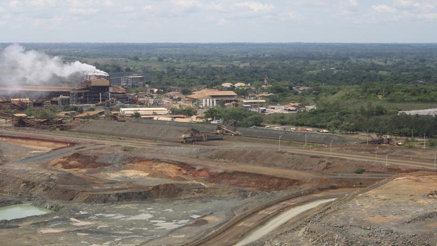 Colombia: Corte Constitucional anula parte del fallo que obligaba a Cerro Matoso a pagar millonaria multa