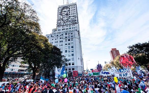 La ternura de miles ganó las calles
