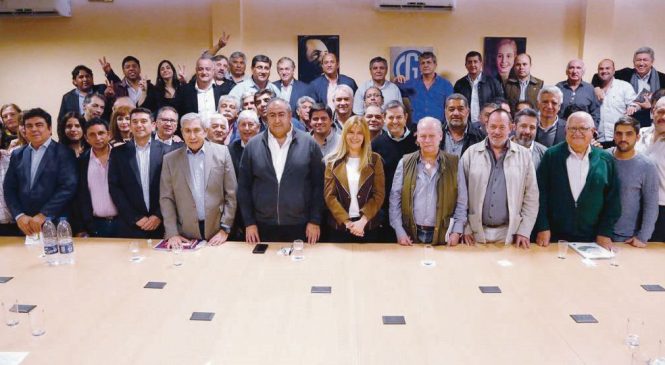 CGT e intendentes cierran filas contra Macri y por fondo sojero
