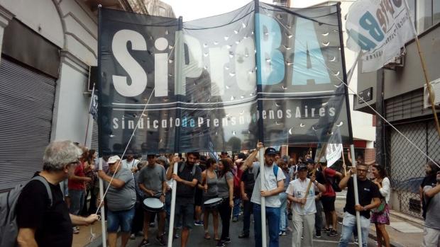 El SiPreBA reclama una inmediata recomposición salarial del 25% en prensa escrita