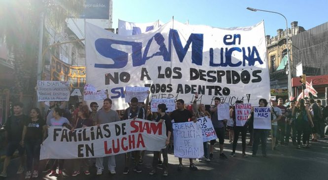 Despedidos de SIAM realizaron un corte para reclamar reincorporaciones