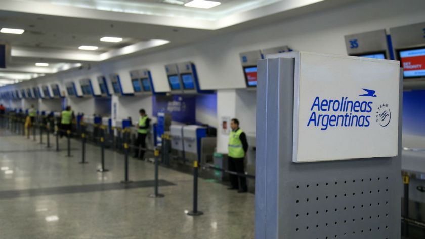 Al final Aerolíneas Argentinas admitió la deuda paritaria y dejó en suspenso las sanciones a 376 empleados