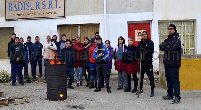 Río Grande: textil Badisur cierra sus puertas