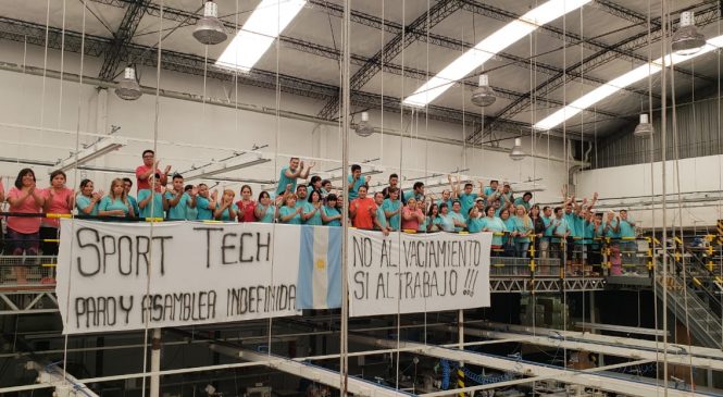 Trabajadoras y trabajadores de la fábrica Textil Sport Tech SA paran por tiempo indeterminado