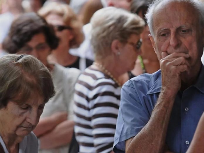 Jubilados: más enfermos y más pobres