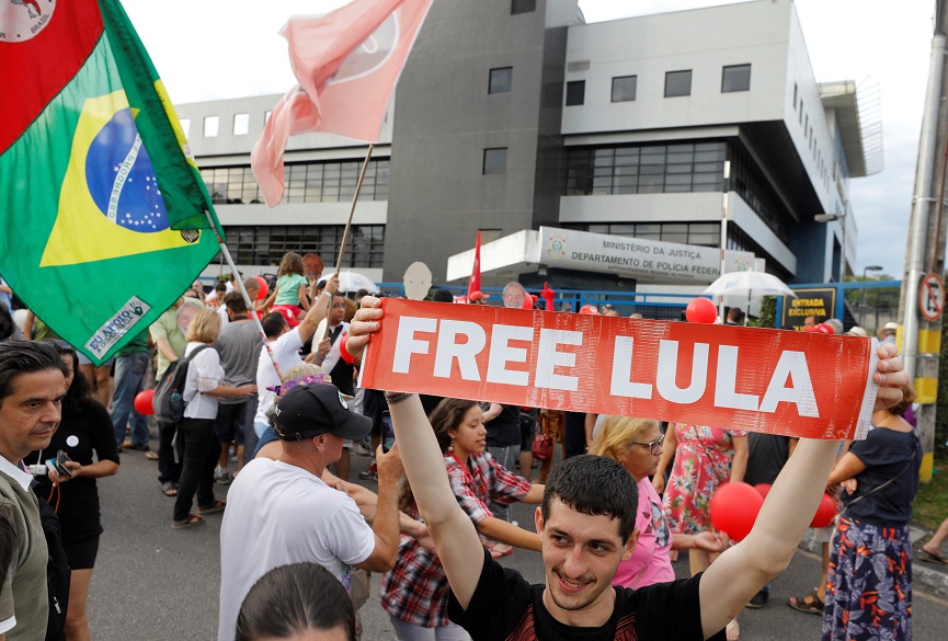 Carta de Lula: El 2019 debe ser el año de la defensa del pueblo brasileño