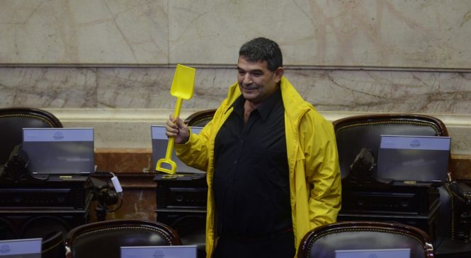 Alfredo Olmedo no paga aguinaldo, aportes ni ropa a trabajadores en sus fincas en La Rioja