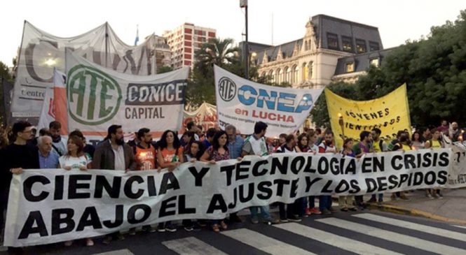 Marcha de Antorchas contra el ajuste y los despidos en Ciencia y Tecnología