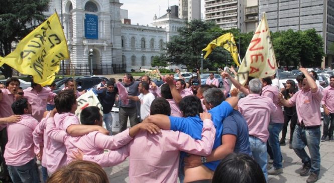 La Plata: Exigen la libertad de cuatro choferes de la Línea Este