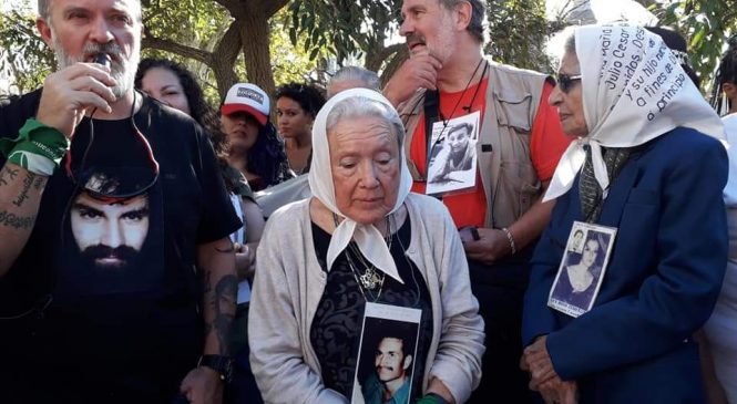 Los pañuelos de las Madres molestan al gobierno