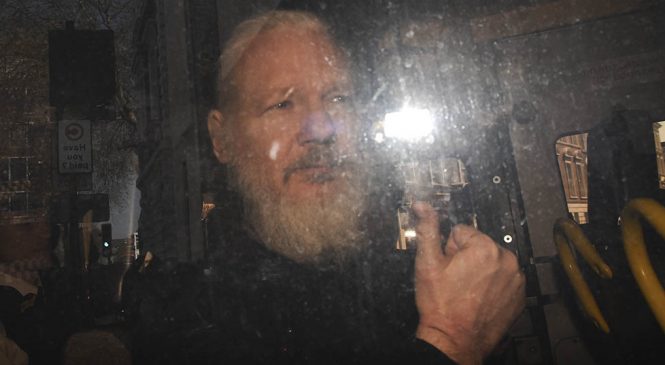Julian Assange y la agenda para la guerra global