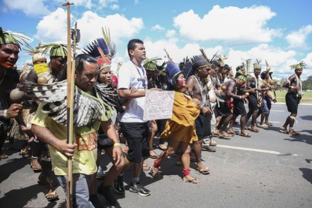 Indígenas resisten ideas genocidas del gobierno brasileño