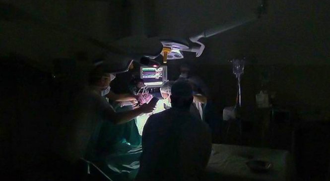 “Dejar caer los hospitales públicos es el primer paso hacia una privatización de los servicios de salud”