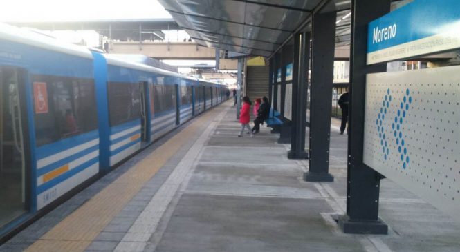 Ferroviarios en lucha contra el cierre de la boletería en Moreno