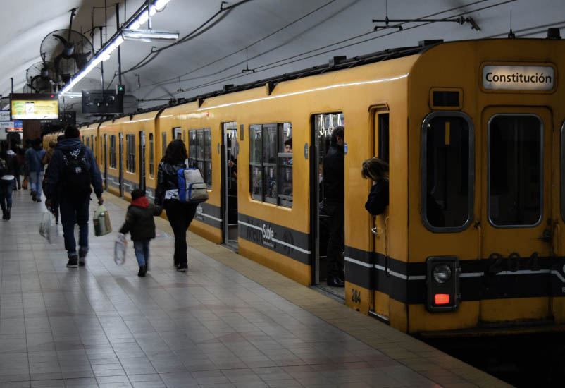 Subte: estado de alerta en Líneas B, C y E