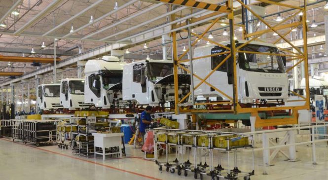 Los despidos y suspensiones llegaron a Honda e Iveco