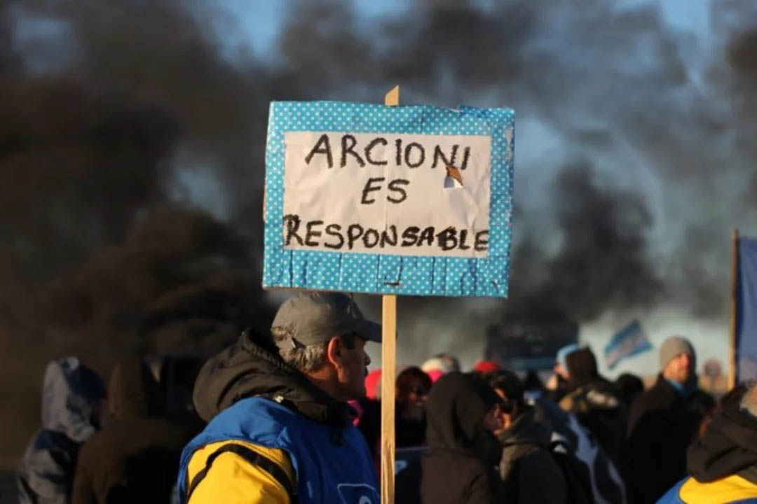 Conflicto docente en Chubut: represión y detención de dos dirigentes