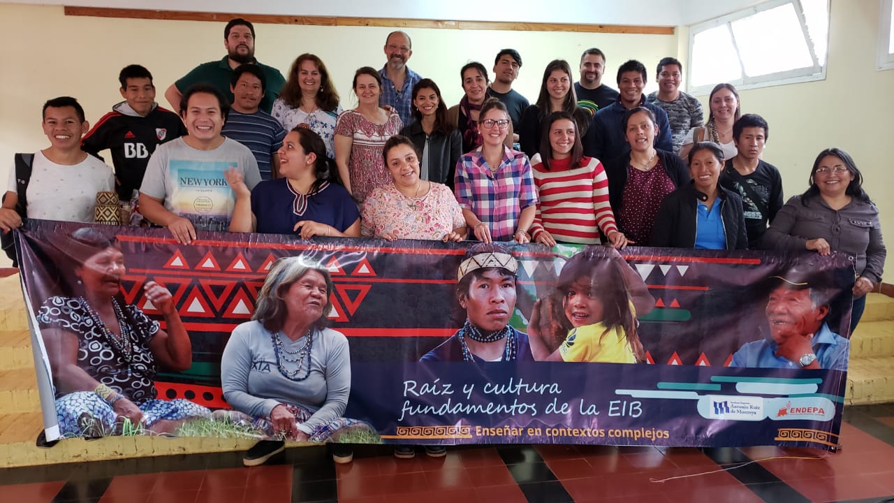 Raíz y cultura: Fundamentos de la Educación Intercultural Bilingüe