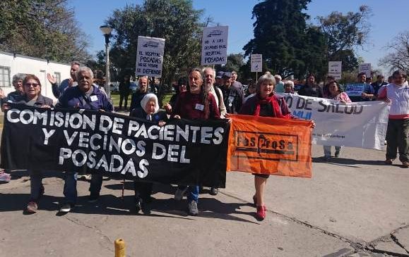 Una nueva ronda en el Posadas manifestó la solidaridad con los residentes y exigió el pago de los salarios adeudados