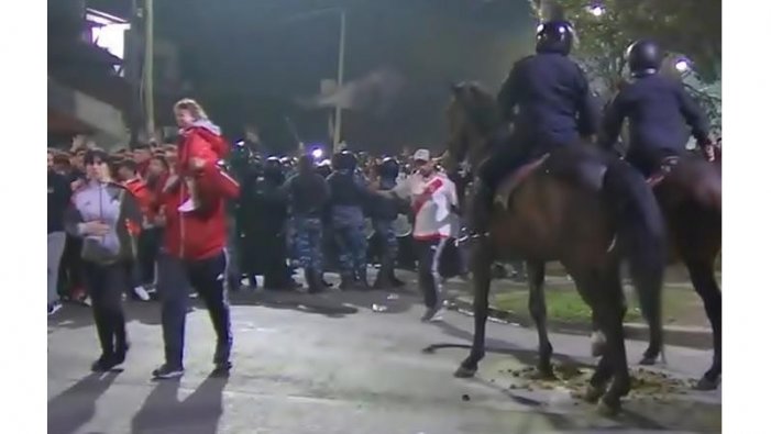 Policía, represión y fútbol