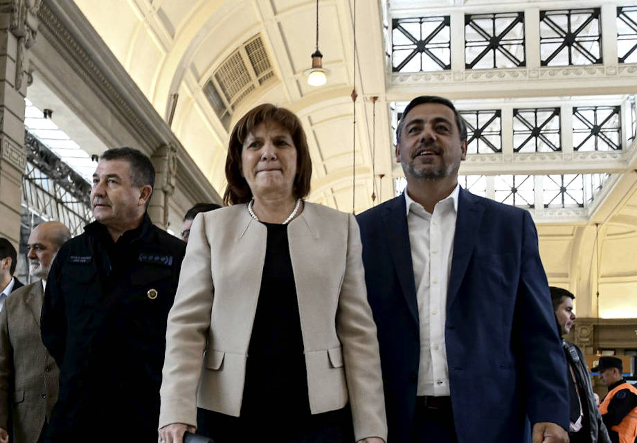 Rechazan nueva medida de Bullrich: “Remite a las peores épocas dictatoriales”