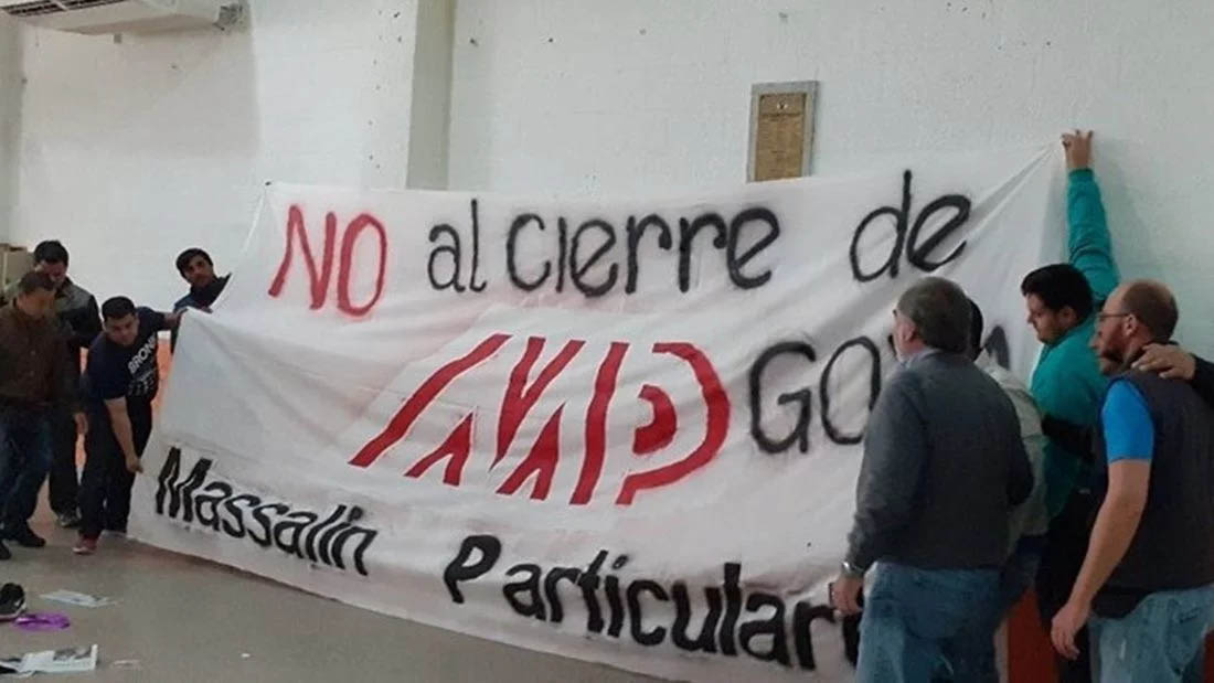 Massalin Particulares cerró una planta tabacalera en Corrientes: despidieron a 220 empleados