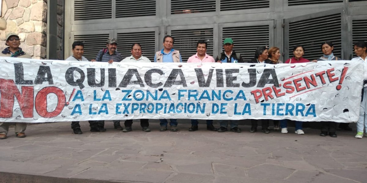 Una protesta de comunidades hace tambalear un proyecto clave para Morales
