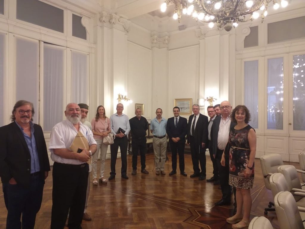 La Mesa Interreligiosa por el bien común (de la Universidad Nacional de Rosario), fue recibida en audiencia por el Intendente de la ciudad de Rosario, Dr. Pablo L. Javkin.