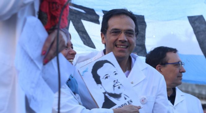 Confirman la sentencia contra el ginecólogo Rodríguez Lastra por interrumpir un aborto legal