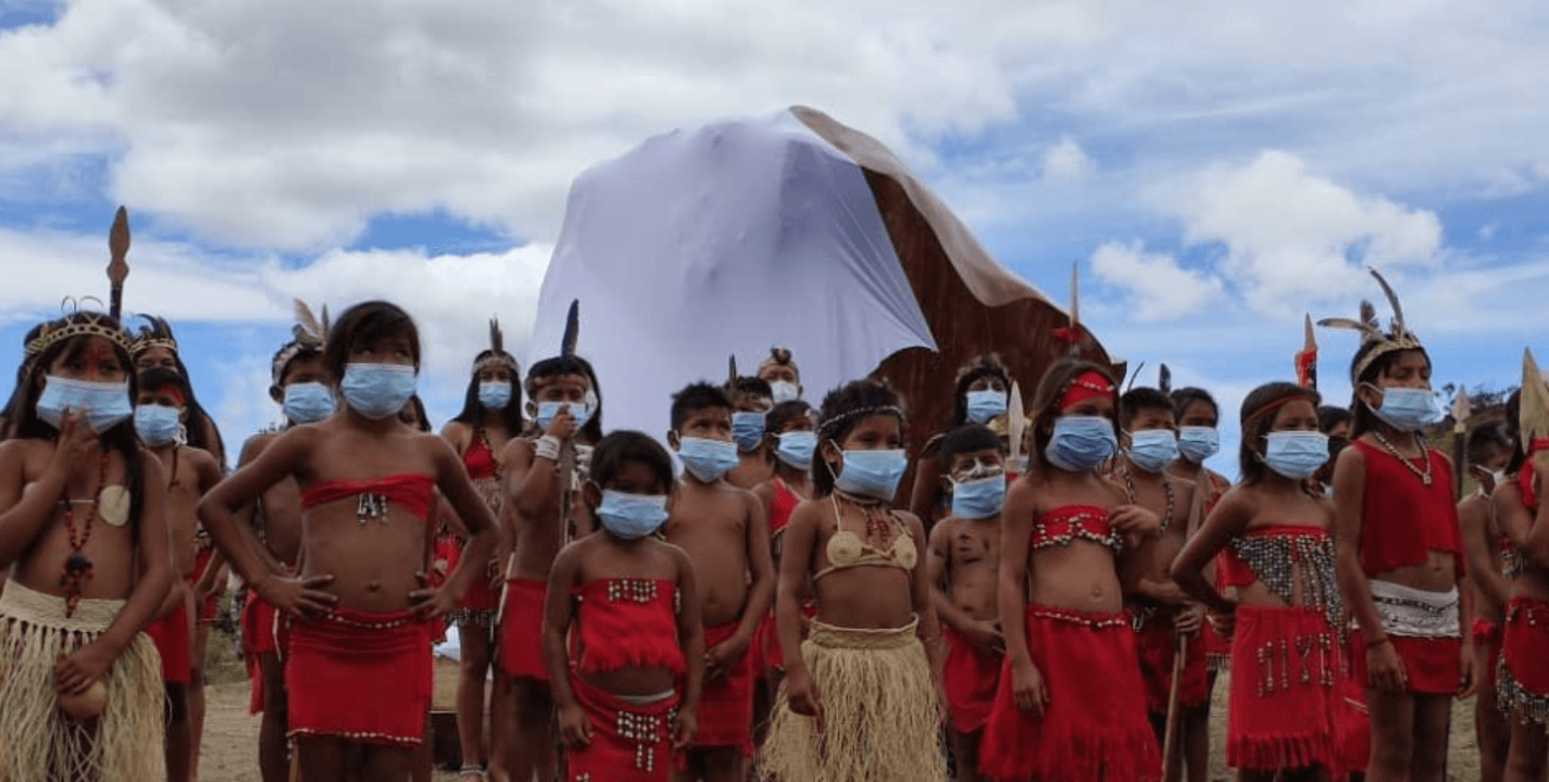 Comunidad indígena venezolana da la bienvenida a piedra sagrada Kueka