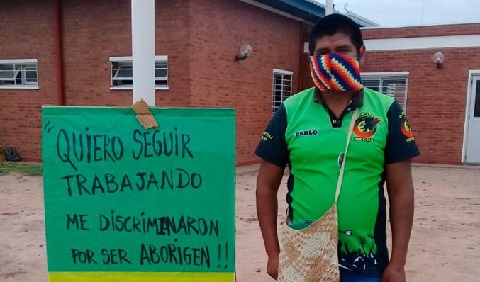 Chaco: traductor bilingüe lleva más de 15 días de acampe frente al hospital de Castelli
