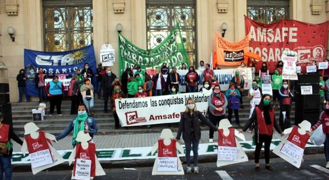 Santa Fe: “Perotti puso en cuarentena la paritaria antes de la pandemia”