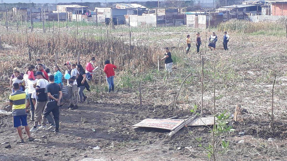 La violencia policial se ensaña con una ocupación de 50 familias sobre tierras fiscales en José León Suárez