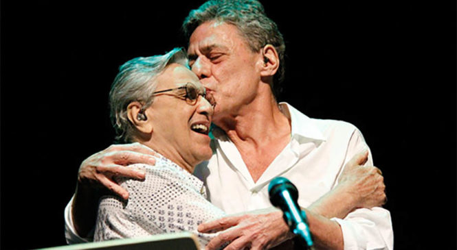 Caetano Veloso se une a Chico Buarque para denunciar a diputado bolsonarista